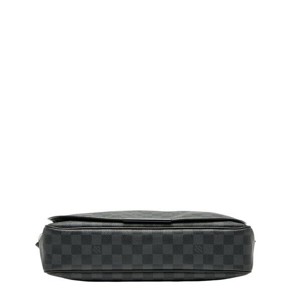 Louis Vuitton Damier Graphite Daniel MM Crossbody Bag N58029 - Picture 3 of 13